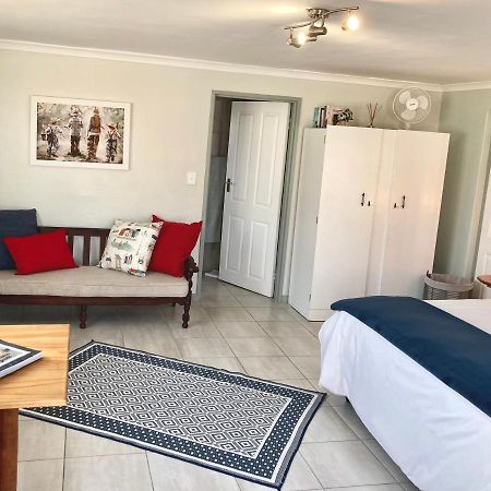 C-Pampoentjie Appartement Struisbaai Buitenkant foto